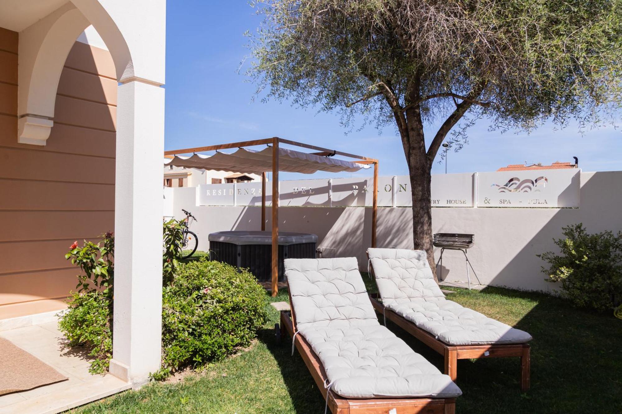 Apartament Residenza Del Barone Luxury House - Pula, Sardegna Zewnętrze zdjęcie